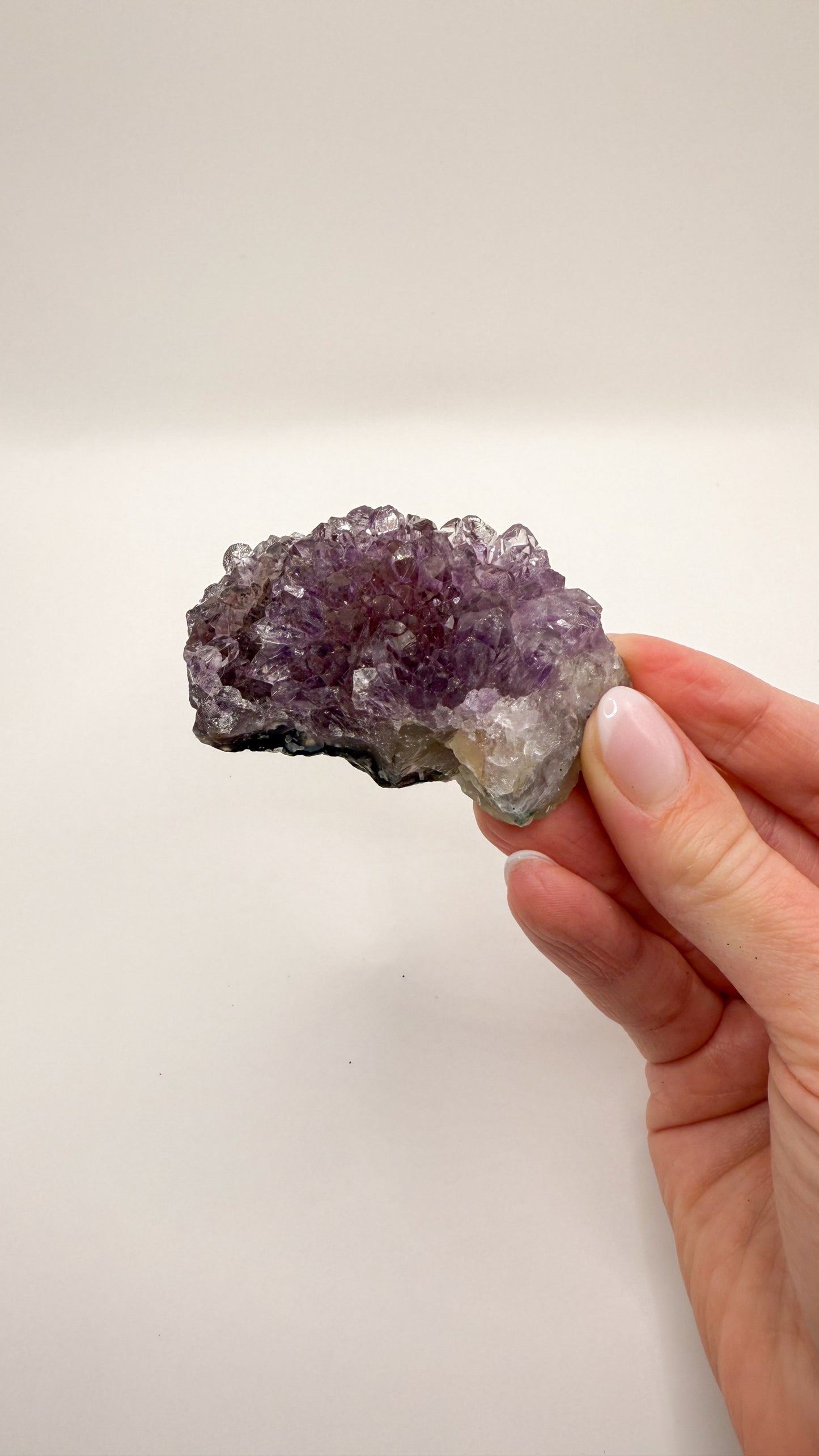 Amethyst - Druse / Stufe (Größe M)