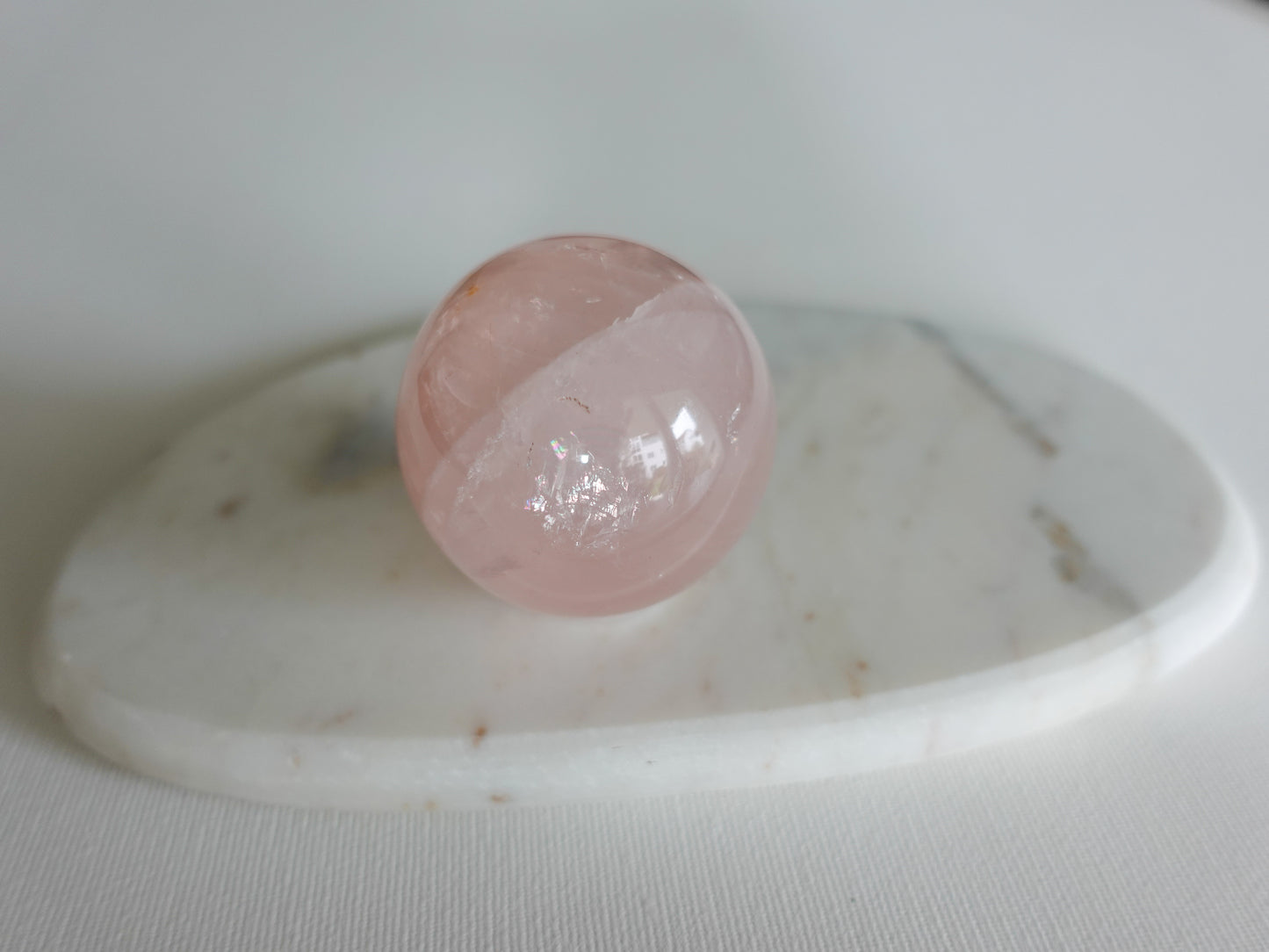 Rosenquarz Kugel - 59 mm