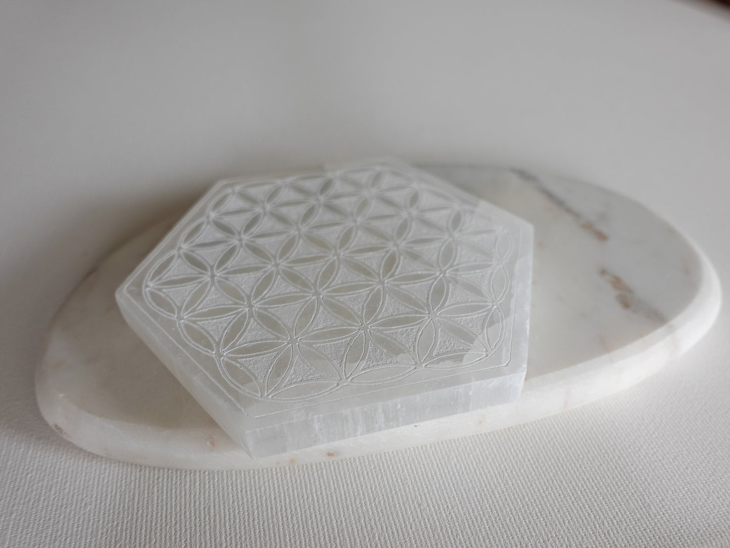 Selenit - Ladeplatte (Sechseck - 14 cm)